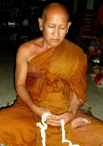 ตะกรุดมหาลาภ (รวยทรัพย์ รับเจริญ) เนื้อทองแดง หลวงพ่อขันตี วัดหลวงบดินทร์เดชา 2558 3