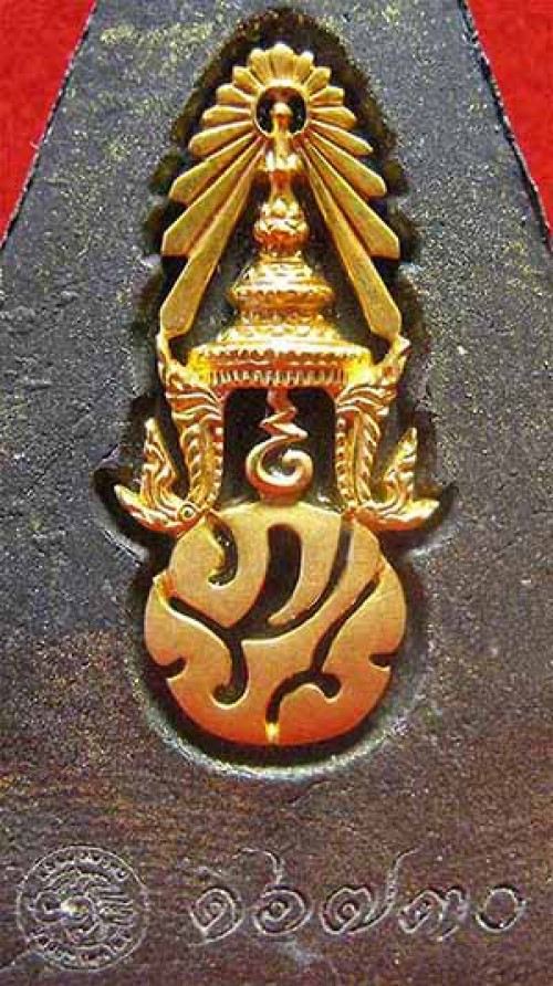พระพุทธชินราช ภปร.ทองคำแท้(พิมพ์ใหญ่)สวยกริ๊บยันกล่อง+บัตรรับรองพระแท้*295 3
