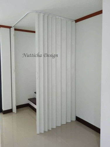 ฉากกั้นห้อง รางดัดโค้ง