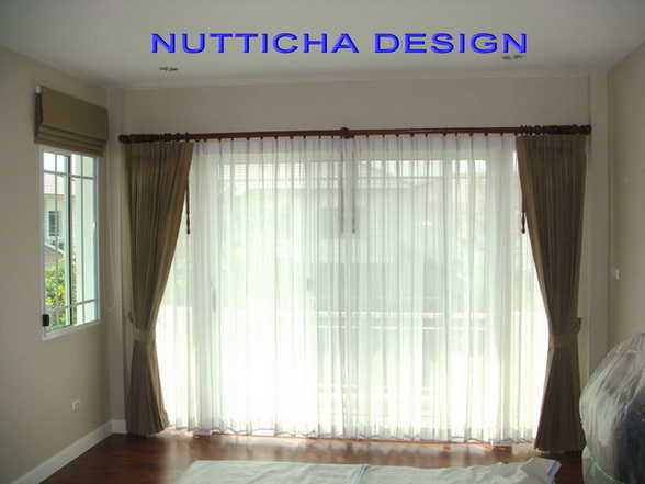 ผ้าม่านจีบ รางไม้สัก