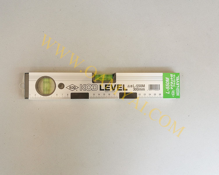ระดับน้ำอลูมิเนียมพร้อมแม่เหล็ก ขนาด 18 นิ้ว (450 มม)  KOD (ญี่ปุ่น)