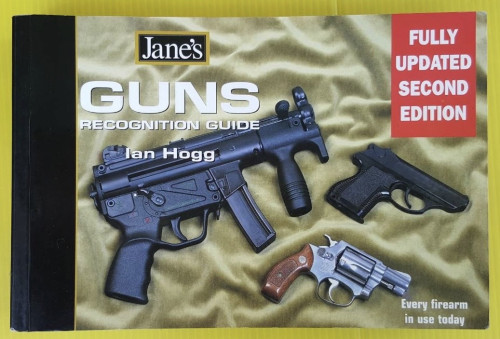 GUNS RECOGNITION GUIDE  by Ian Hogg