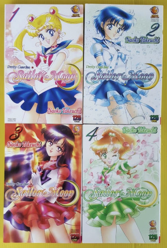Pretty Guardian Sailor Moon เล่ม 1-4  by Naoko Takeuchi