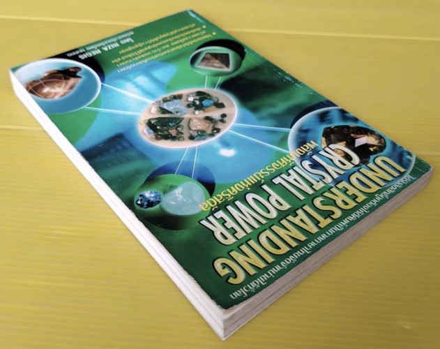 พลังมหัศจรรย์แห่งคริสตัล  โดย RIZA REGIS  นนทกร แปล 8