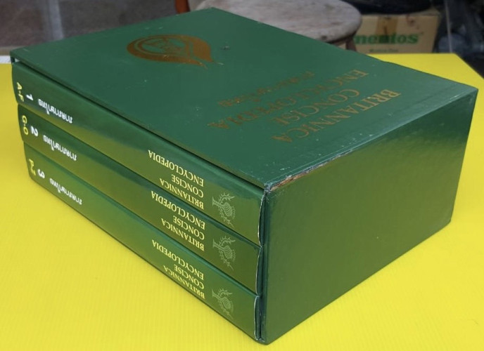 BRITANNICA CONCISE ENCYCLOPEDIA ฉบับภาษาไทย BOXSET