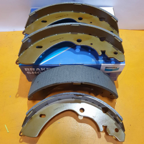 ผ้าเบรค หลัง ISUZU D-MAX 4x2 ดีแม็ก ตัวเตี้ย ปี2003-2014 ยี่ห้อ Bendix ก้ามเบรค DS4495