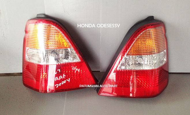 ไฟท้าย Honda Odyssey (ฮอนด้า โอเดซี่) RA6-RA9 รุ่น 2 ปี 1999-2003