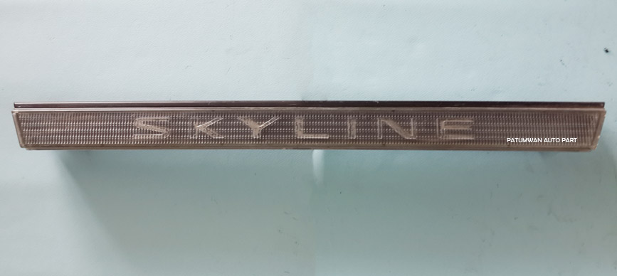 ทับทิมท้าย Nissan Skyline R33 Coupe (นิสสัน สกายไลน์ คูเป้) ปี 1993-1998
