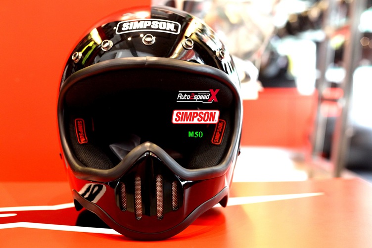 หมวกกันน็อค SIMPSON M50 BLACK