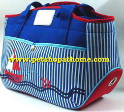 กระเป๋าใส่สัตว์เลี้ยง Navy - มีสีน้ำเงิน และแดงค่ะ
