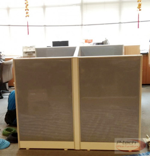 โต๊ะทำงานพร้อมฉากกั้น Work station 1