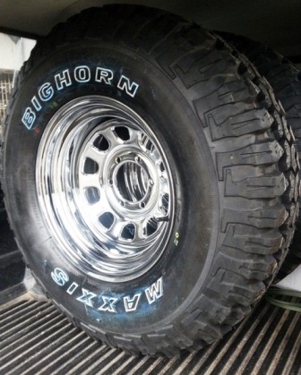 กระทะโครเมียม+ยาง285/75R16 Maxxis