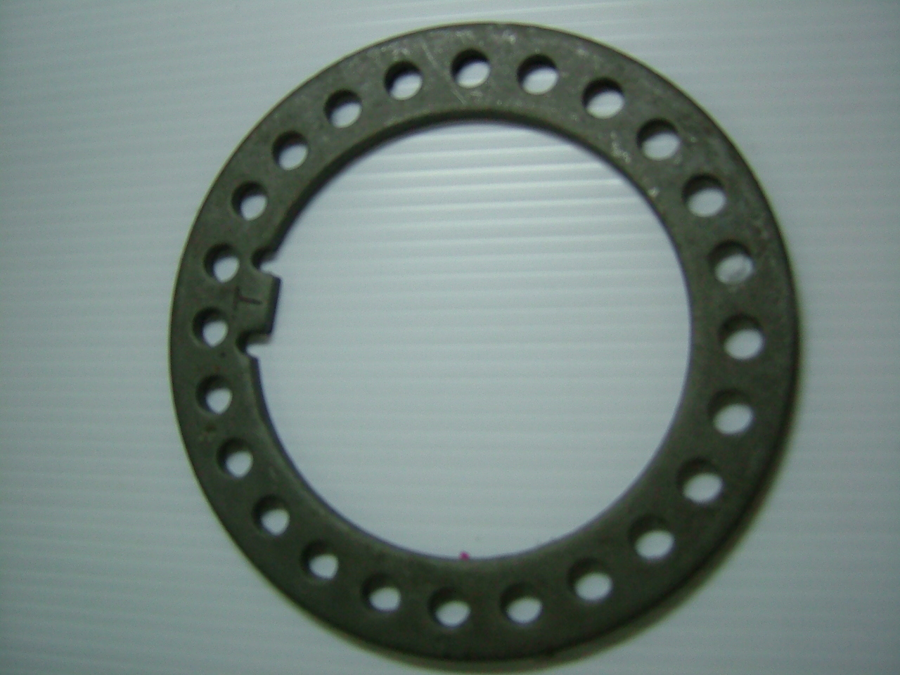 แหวนล็อคเพลาท้าย ISUZU ROCKY210-240/BUS200HP/JUMBO (2327010)
