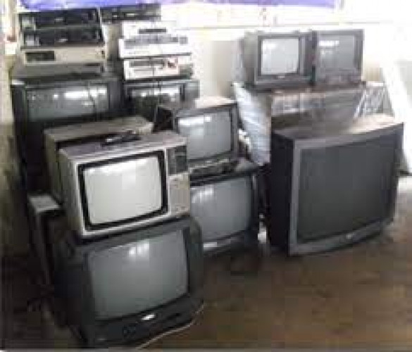 บริการรับซื้อทีวีเก่า โทรทัศน์เก่า  ทีวีเก่าจำนวนมาก เครื่องใช้ไฟฟ้าตกรุ่น 2