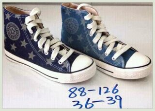 ขายส่งรองเท้าผ้าใ่บแฟชั่น ผู้หญิง สตรีหุ้มข้อทรงเกาหลี ลายดาว ทรงคอนเวิสด์