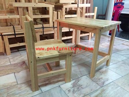 โต๊ะเก้าอี้นักเรียนไม้ยางพาราทั้งตัว ระดับ อนุบาล kkw1-7