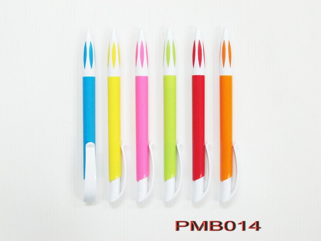 PM014 ปากกาลูกลื่น ปากกาพลาสติก ราคาส่ง พร้อมสกรีนโลโก้