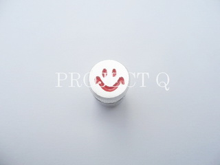 ฝาปิด จุ๊บลม รุ่น หน้ายิ้ม สีขาว แต้มสีแดง 1