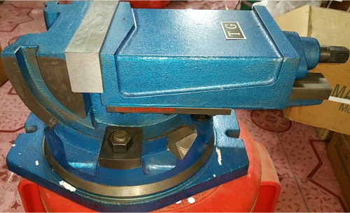 ปากกาเอียงองศาจับชิ้นงาน Tilting machine vice ขนาด 125มม.