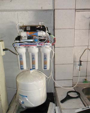 เครื่องกรองน้ำดื่มระบบ Reverse Osmosis RO50GPD 6 ขั้นตอน UV 11 WATT