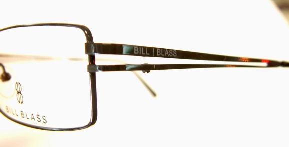 แว่นตา BILL BLASS BB932 2