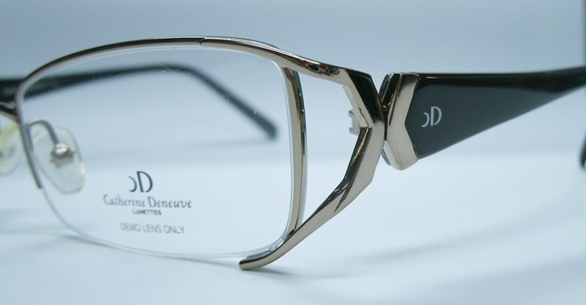 แว่นตา Catherine Deneuve CD250 2