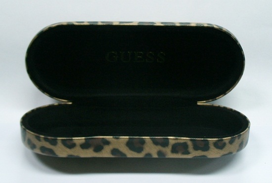 กล่องแว่นตา GUESS 1