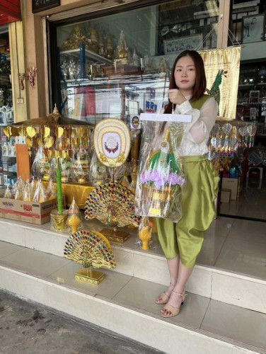 นกยูงกฐิน  วางบนพาน พร้อมไม้ใบโพธิ์ 20 ก้าน  พุ่มกฐิน ต้นกฐิน  ( มีรูปเสมาด้วย ) 1