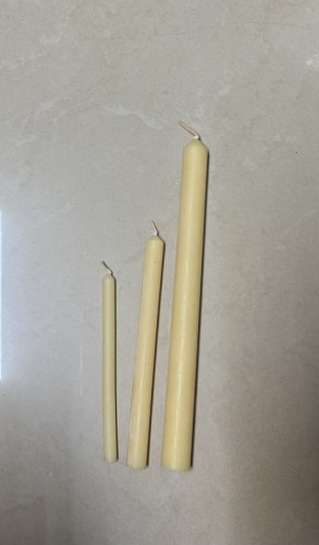 เทียนขี้ผึ้งแท้  โรงหล่อเทียนหลวง สวนจิตรลดา  ขายเป็นคู่ ทำจากไขผึ้งแท้ โครงการส่วนพระองค์ 1