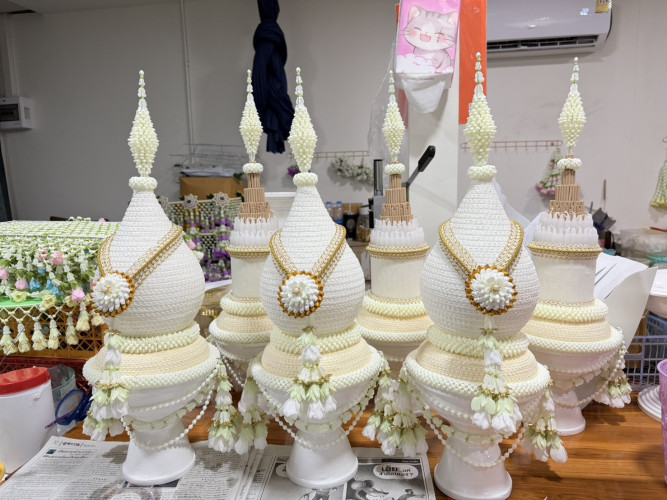 6 พาน กรวยอุปัชฌาย์ และ ต้นเทียนอุปัชฌาย์ ชุดบวชขายยกชุด กรวยบวช 9