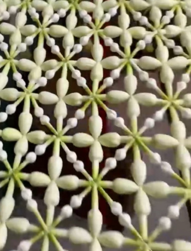 สัปทนร้อยดอกพุด สัปทนดอกรัก ร่มดอกไม้ ร่มกฐินงานละเอียด หัตถกรรมไทยโบราณ กว่า 2 หมื่นดอก 6