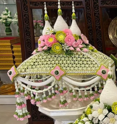 ครอบไตรชาววัง งานละเอียดระดับกลาง ครอบไตรหัวพุ่ม ครอบไตรสวยๆ ครอบไตรกฐิน 3