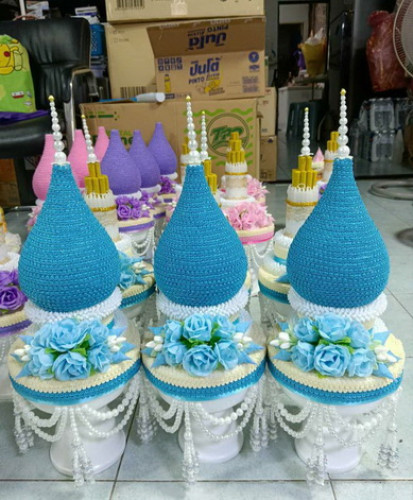 กรวยอุปัชฌาย์ ต้นเทียนอุปัชฌาย์ รุ่นพานเจ้านางทรงเครื่อง  แต่งดอกไม้สวยๆ เลือกสีได้ 2