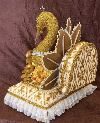 พุ่มกฐิน  ต้นกฐินนกยูงทรงหมอน ต้นนกยูงกฐิน พร้อมไม้ใบโพธิ์ 10ก้าน  รุ่นร่ำรวยมีตังค์ 4