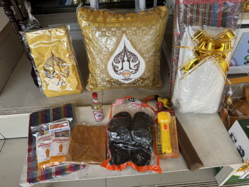 SA03 ชุดบวชสุดคุ้มยกขบวนเครื่องบวชโปรโมชั่น  ครบชุดบวช ได้ 2 ครอบไตร  ได้ชุดนาคสวยงาม ปรับเปลี่ยนได้ 8