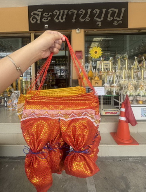 ผ้าม่านหน้าต่างศาลพระภูมิ ศาลตายาย ( ม่านศาลพระภูมิ ) 2