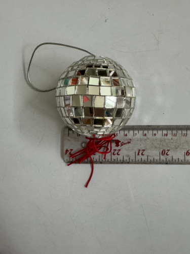 MIRROR BALL   โมบายลูกแก้วติดกระจก  ลูกแก้วแขวนหน้าบ้าน ลูกแก้วแขวนแก้ฮวงจุ้ย  บอลดิสโก้ 1