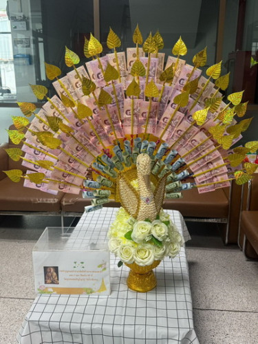 งานโฟมนกยูงกฐิน ธรรมจักรกฐิน ( ไม่มีไม้ แต่ซื้อเพิ่มได้ )  นกยูงโฟม ธรรมจักรโฟมสีประจำวันเกิด สีสัน