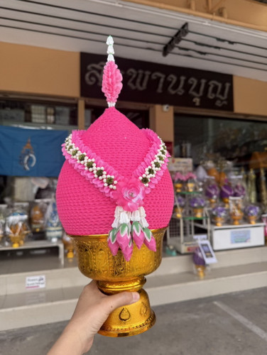 งานราชสักการะ  ร.6 และ เจ้าฟ้าเพชรรัตน์ ราคาต่อ 1 พาน  เบอร์ 8 พานพุ่มดิ้นมาลัยซีก 2