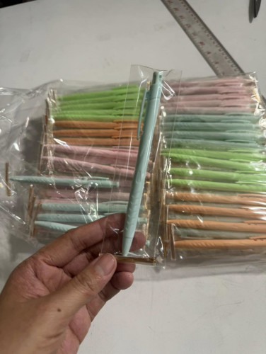 ของชำร่วยงานศพ  ;   ปากกาสีสัน  ปากกาสีหวาน  ปากกาสีทอง บรรจุทีละด้ามใส่ซองเรียบร้อย 1