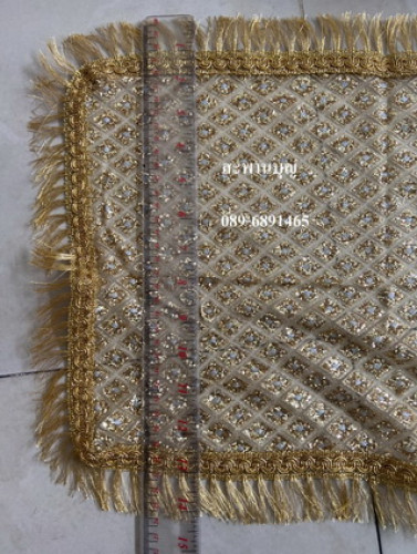 ผ้าห่มพระประธาน ผ้ากากเพชรสไบเพชร ( ผ้านำเข้า )ผ้าเพชร  ขอบทอง  สไบทอง 3