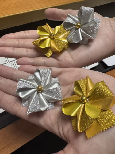 เหรียญโปรยทานดอกผีเสื้อสีเงินสีทอง ใช้ได้ทั้งงานบวชและงานขาวดำ งานกฐิน 1