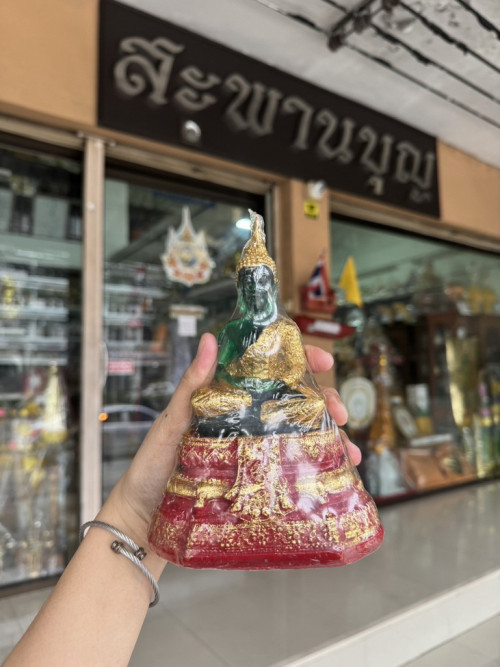 พระแก้วมรกต รุ่นถูก งานธรรมดา  ขนาด 3 นิ้ว 5 นิ้ว 9 นิ้ว ( สั่งล่วงหน้านะคะ ) 5