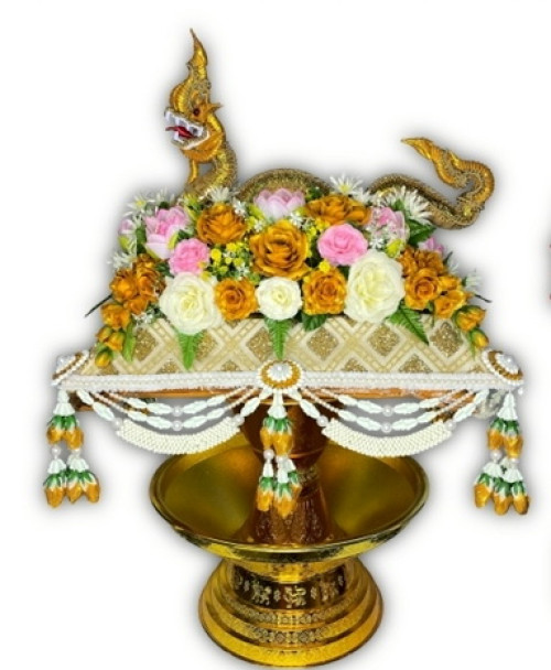 ครอบไตรพญานาคผ้าเพชร พิมพิธ ครอบไตรกฐิน 2