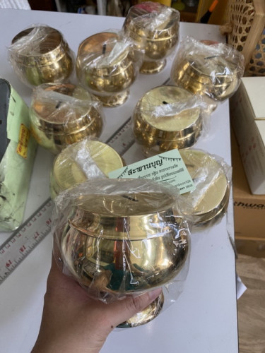 บาตรทองเหลืองแท้ ขนาดเล็ก สำหรับใส่เหรียญ / น้ำมนต์ / ใส่พระ งานเกรดเอ 8