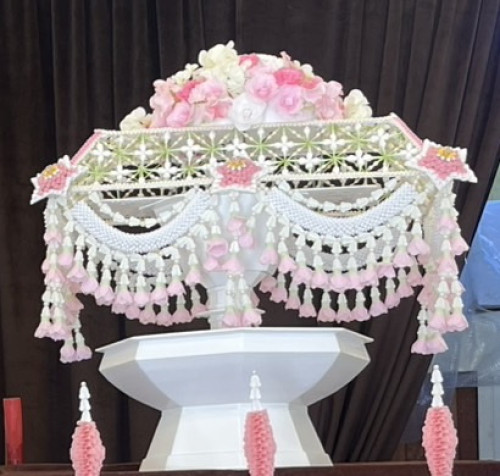 ครอบไตรดอกพุดพลาสติก  ครอบไตรชายดอกจำปี ครอบไตรสวยๆ ครอบไตรงานบวช ครอบไตรกฐิน 3