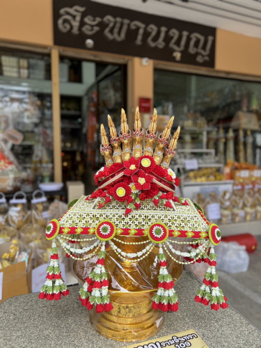 ครอบไตรพญานาค 7 เศียร  ครอบไตรชาววังไฮโซพรีเมี่ยม งานละเอียด   ครอบไตรกฐิน 3