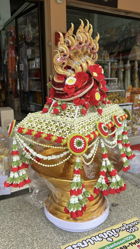 ครอบไตรพญานาค 7 เศียร  ครอบไตรชาววังไฮโซพรีเมี่ยม งานละเอียด   ครอบไตรกฐิน 6