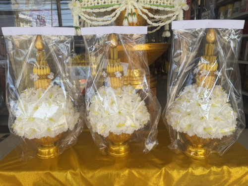 พานต้นเทียนอุปัชฌาย์ พานต้นเทียนบวช งานบวช ชุดสุดคุ้มราคาถูก  สะพานบุญ 5