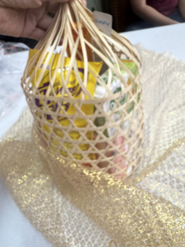 สังฆทานชะลอม เจริญสุข ชะลอมห่อผ้าทอง  ตราศักดิ์มงคลพร ชะลอม 6 นิ้ว สังฆทานงานบวช 5